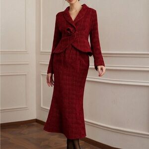 Elegant Red Women's Skirt